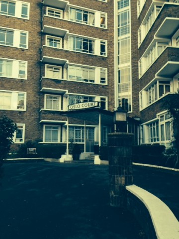 The entrance to Oslo Court